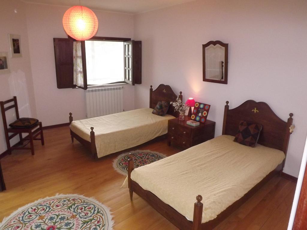 Villa Casa Oliveiras Do Douro Sobreira Habitación foto